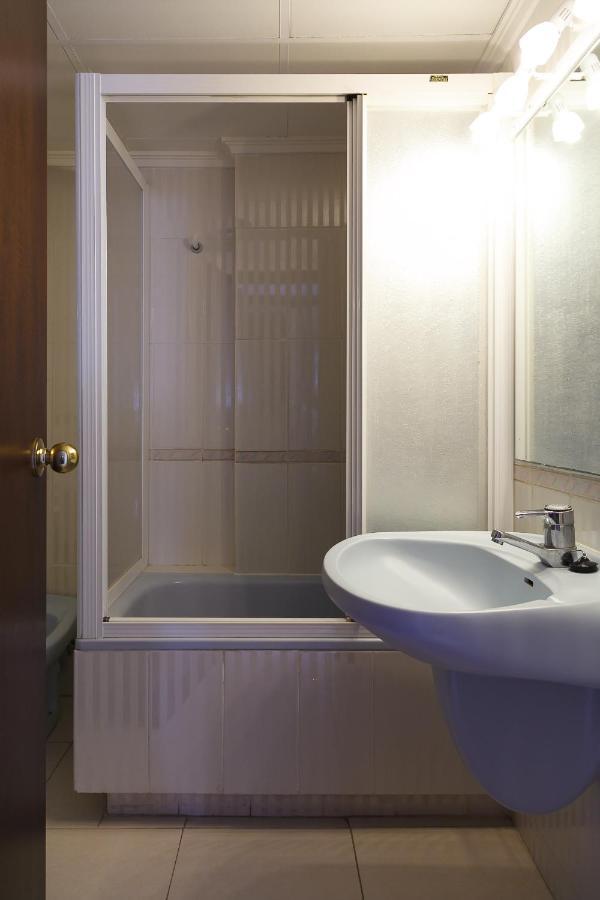 Uhc Barcino Apartments Σαλού Εξωτερικό φωτογραφία